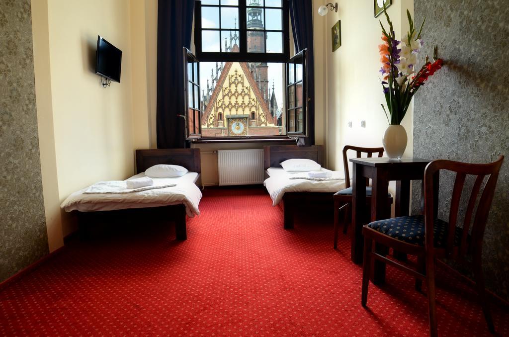 The One Hostelヴロツワフ 部屋 写真